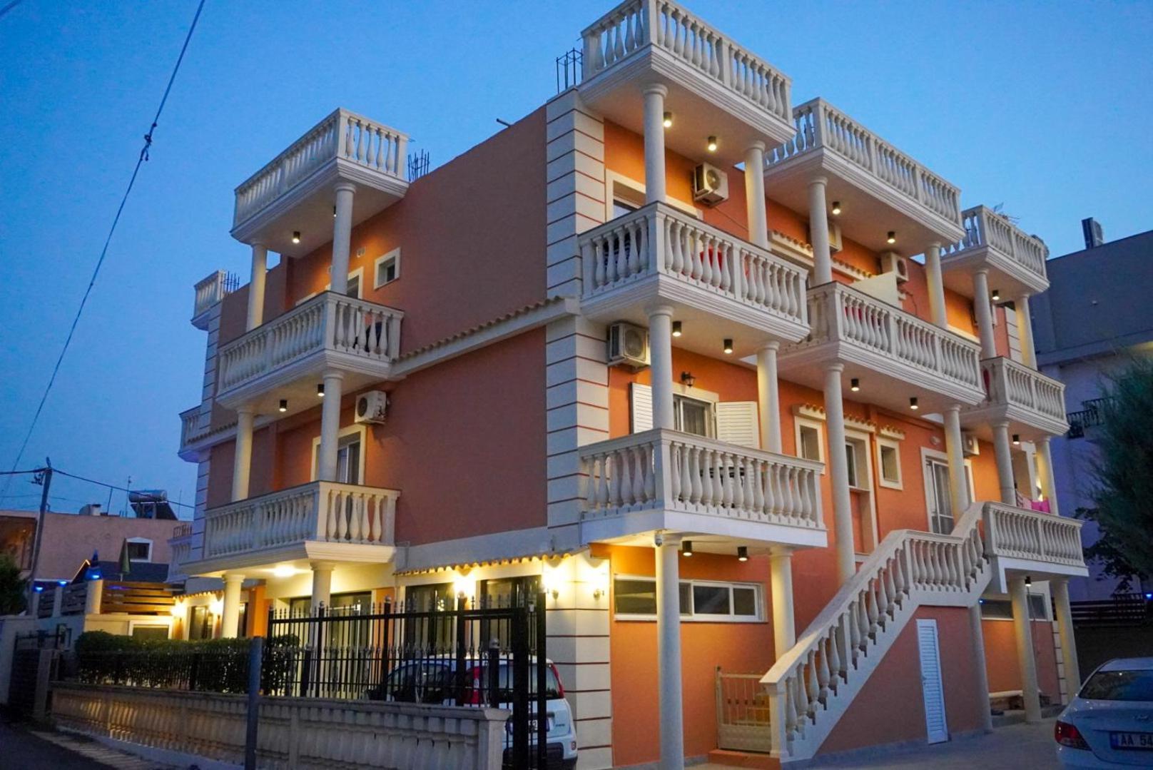Apartment Marku Palace Ksamil